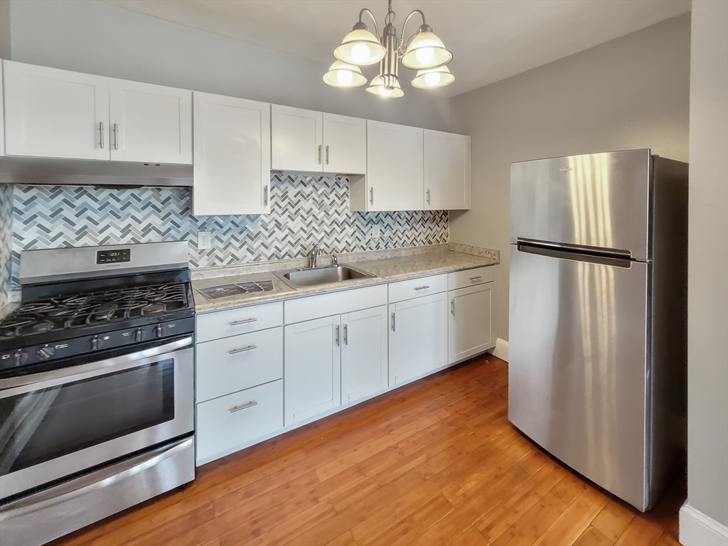 338-342 Warren Street, Unit 5 Boston, MA 02119 - Photo 3 of 9