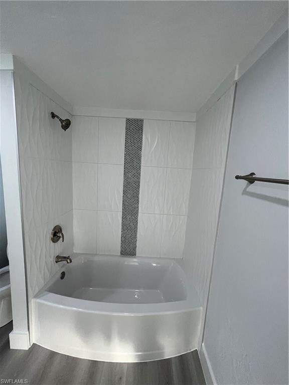 5345 Hardee Street Naples, FL 34113 - Photo 19 of 20 a bathroom with a bathtub