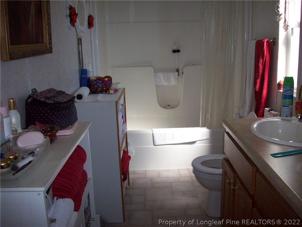 1103 Barnes Road Orrum, NC 28369 - Photo 14 of 18 Gallery Image 14