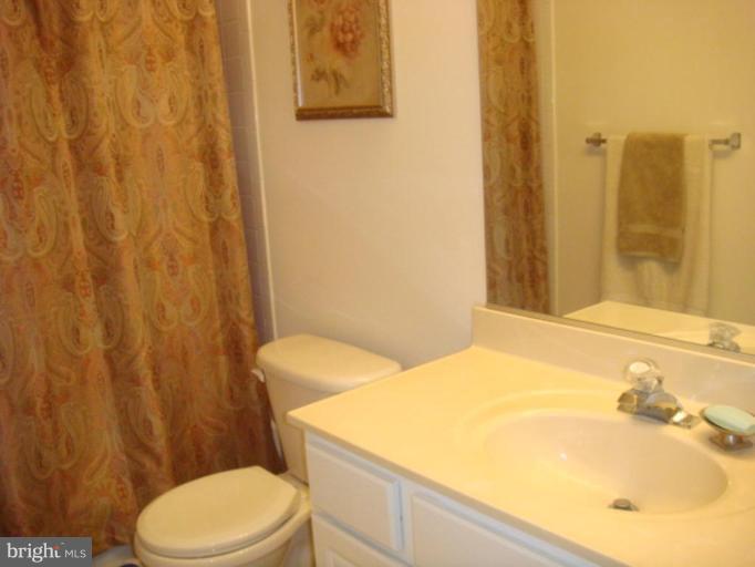 13600 Royal Court Laurel, MD 20708 - Photo 2 of 30 Bath #1