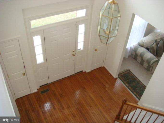 13600 Royal Court Laurel, MD 20708 - Photo 28 of 30 Entrance / Foyer