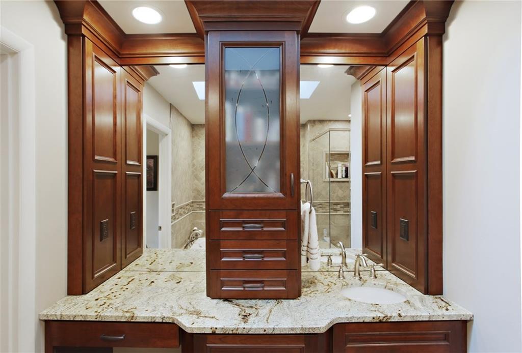 576 New Texas Road Pittsburgh, PA 15239 - Photo 18 of 25 Custom cherry cabinets & vanity in master bath.