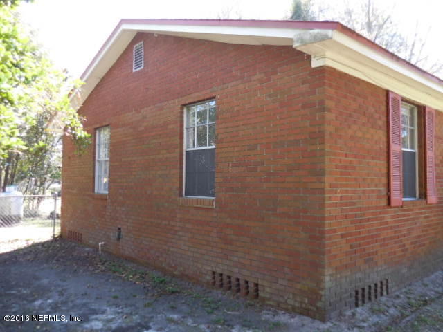 1815 Lindsey Road Jacksonville, FL 32221 - Photo 2 of 33 2.LEFT