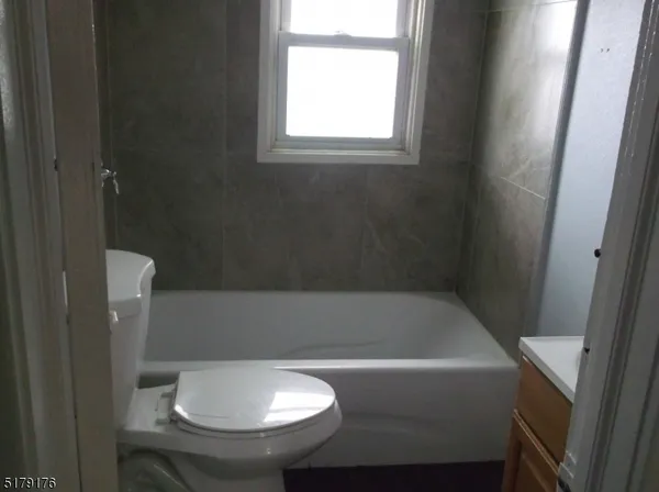 $1,400 | 32 South Gifford Street, Butler, NJ 07405