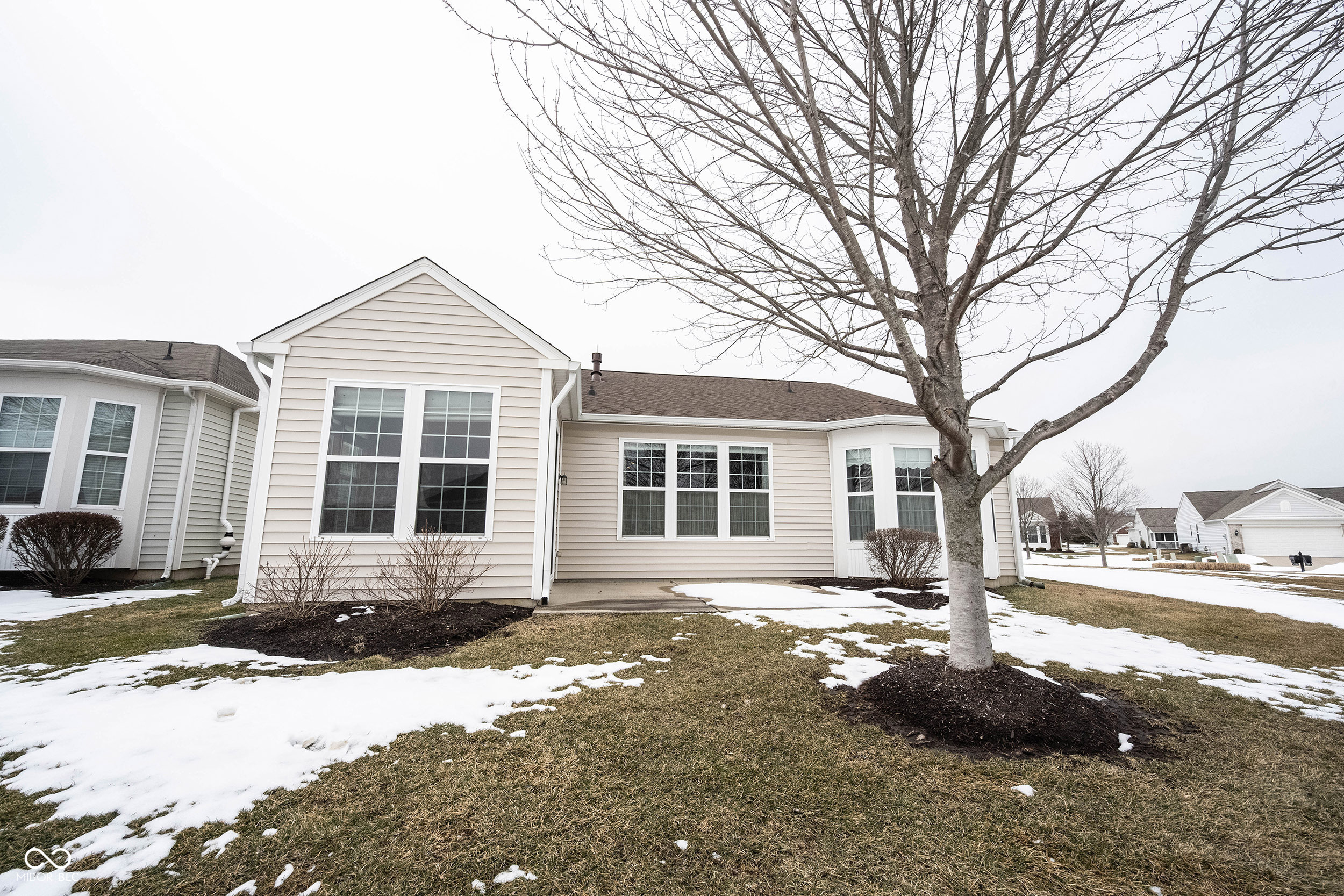 12927 Venito Trail Fishers, IN 46037 - Photo 34 of 50