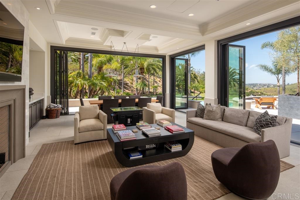 18192 Via Ascenso Rancho Santa Fe, CA 92067 - Photo 14 of 25