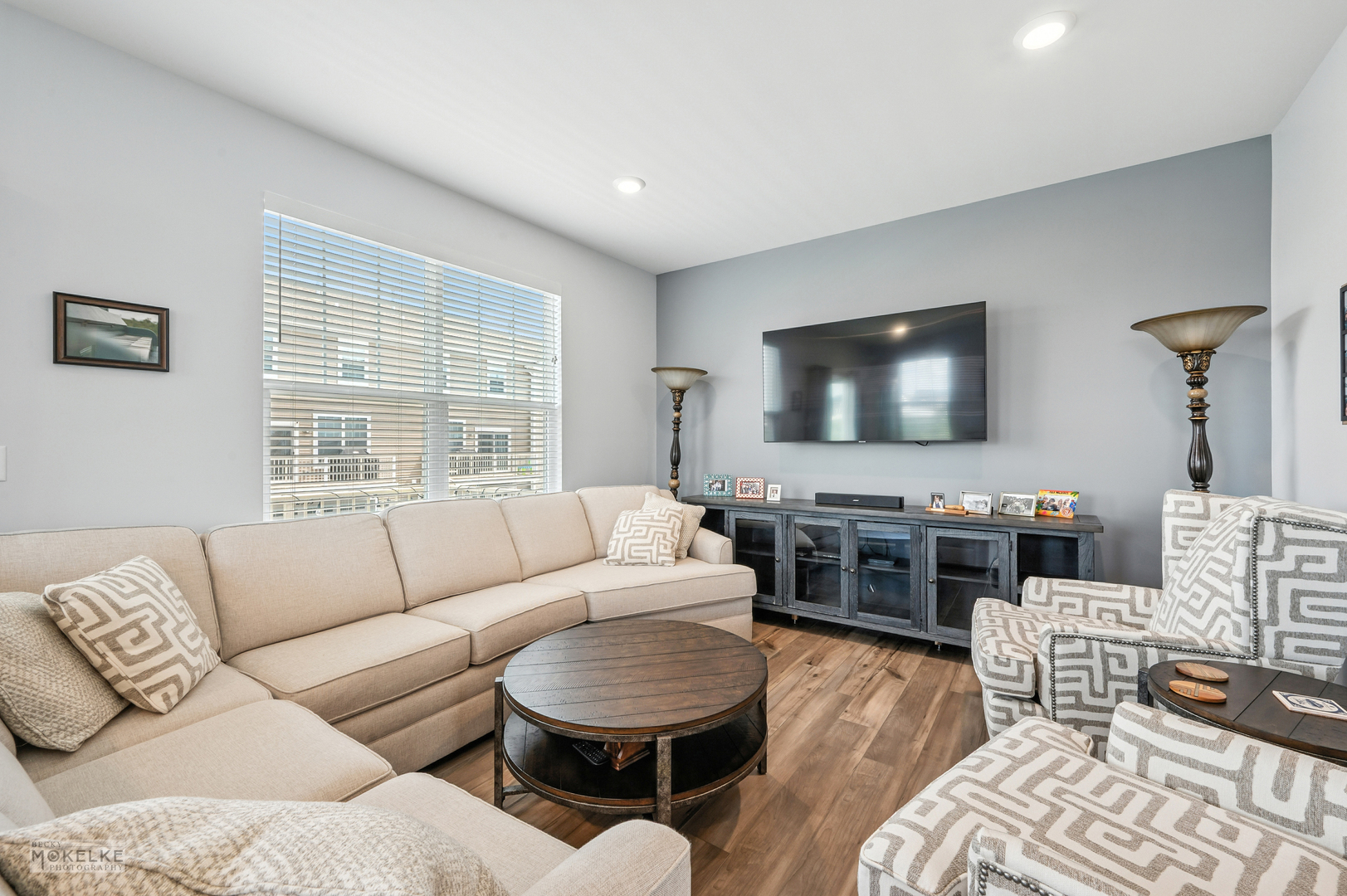 1002 Atterberg Road South Elgin, IL 60177 - Photo 12 of 25 Gallery Image 12