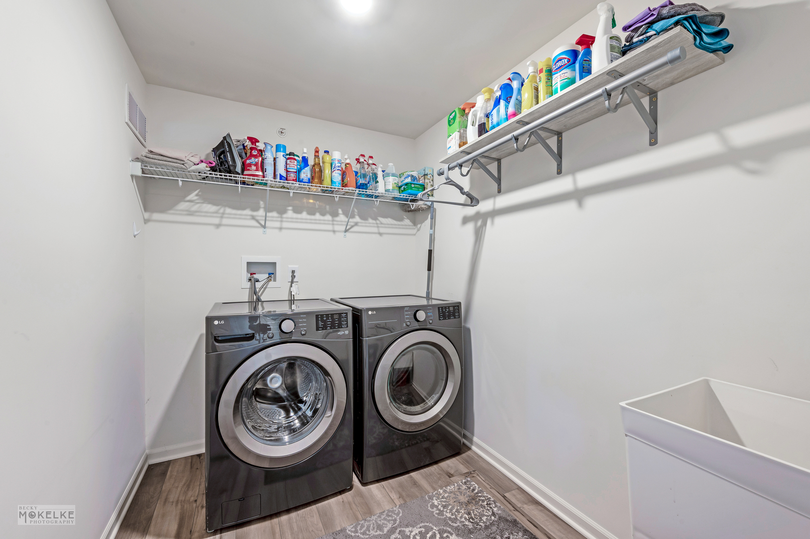 1002 Atterberg Road South Elgin, IL 60177 - Photo 16 of 25 Gallery Image 16