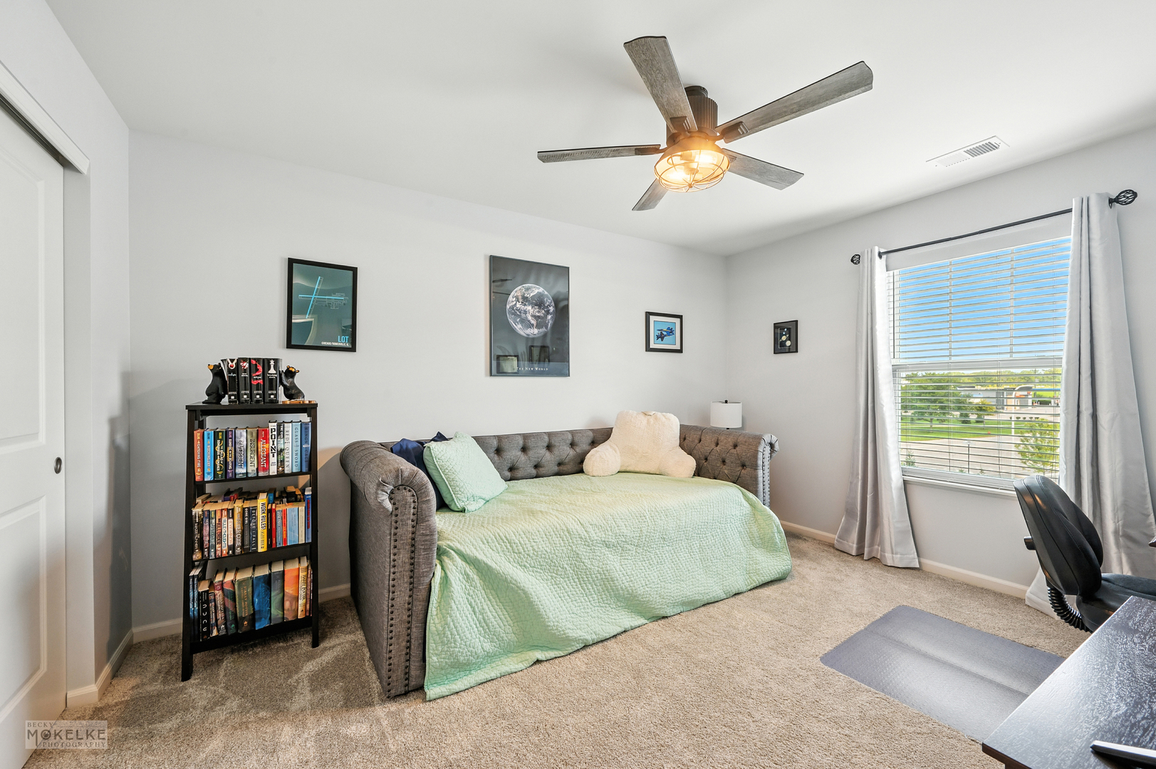1002 Atterberg Road South Elgin, IL 60177 - Photo 21 of 25 Gallery Image 21