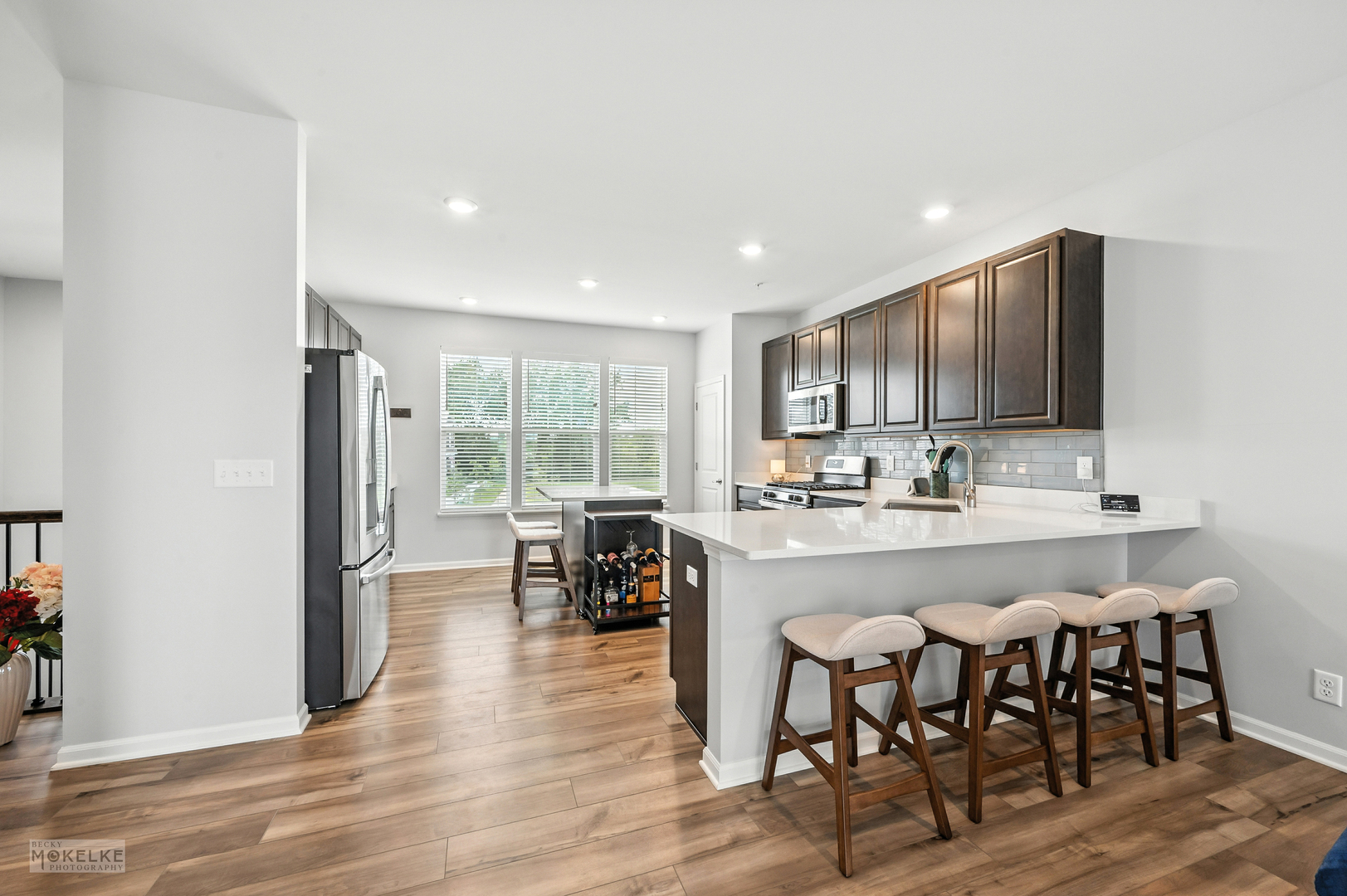 1002 Atterberg Road South Elgin, IL 60177 - Photo 6 of 25 Gallery Image 6