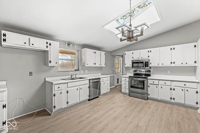 $296,000 | 7221 Hague Road, Indianapolis, IN 46256