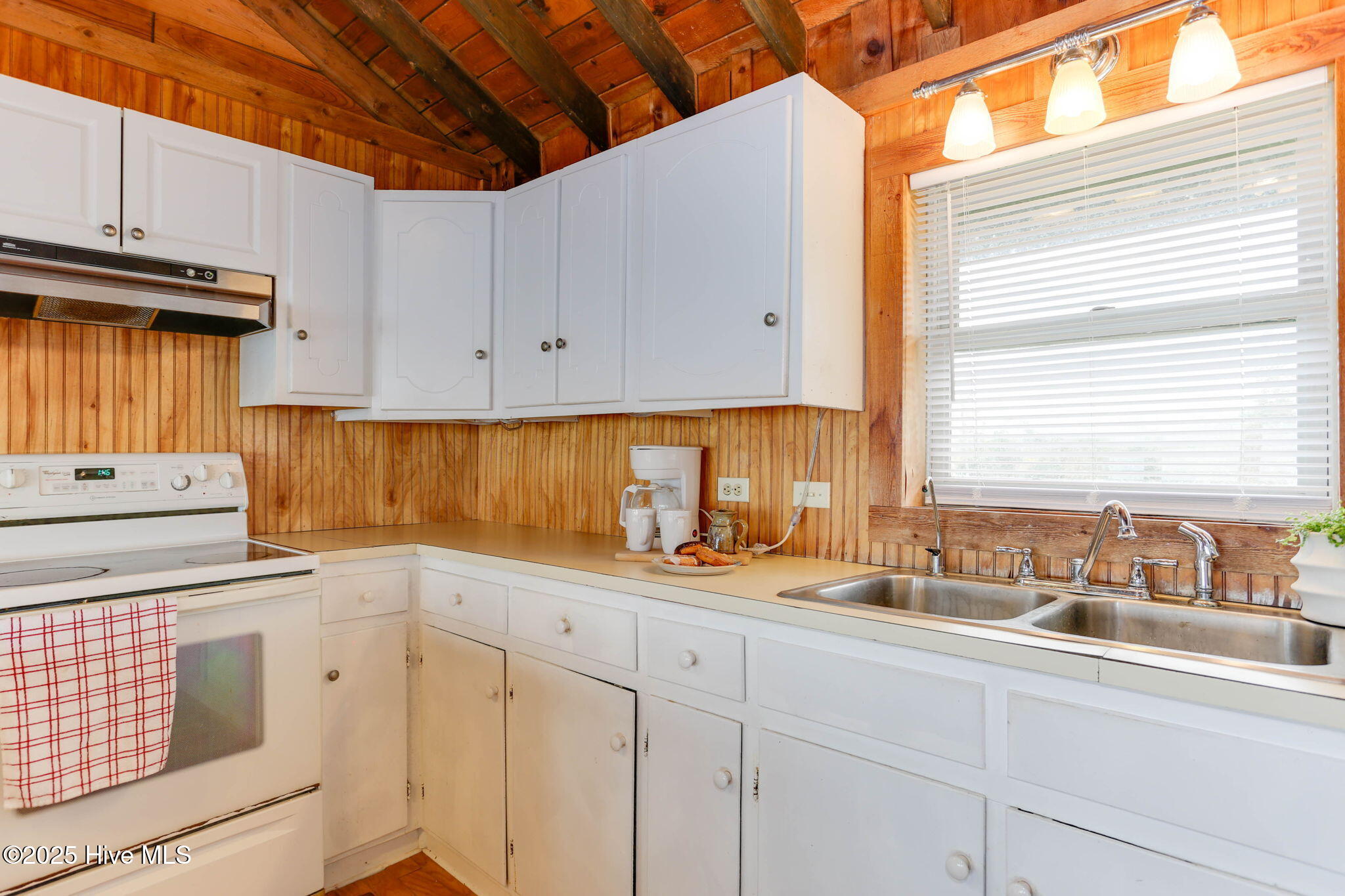 342 Cahoon Road Manns Harbor, NC 27953 - Photo 13 of 42 Kitchen Area