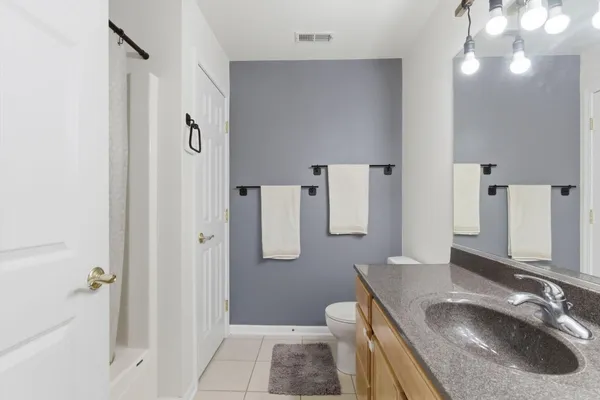 $244,999 | 644 Cambridge Court, Unit 2A, Munster, IN 46321