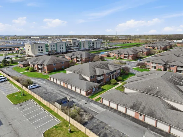 $244,999 | 644 Cambridge Court, Unit 2A, Munster, IN 46321