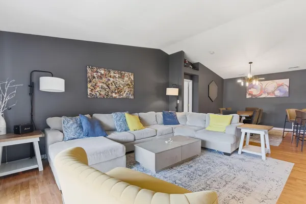 $244,999 | 644 Cambridge Court, Unit 2A, Munster, IN 46321