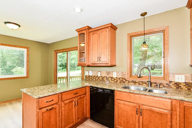 $290,000 | 7952 Braddock Avenue Northeast, Monticello, MN 55362