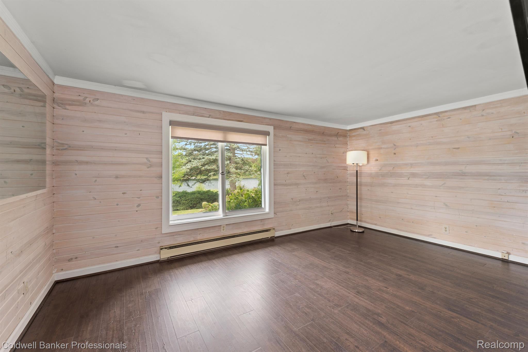 72200 Lassier Road Romeo, MI 48065 - Photo 8 of 28 Family room