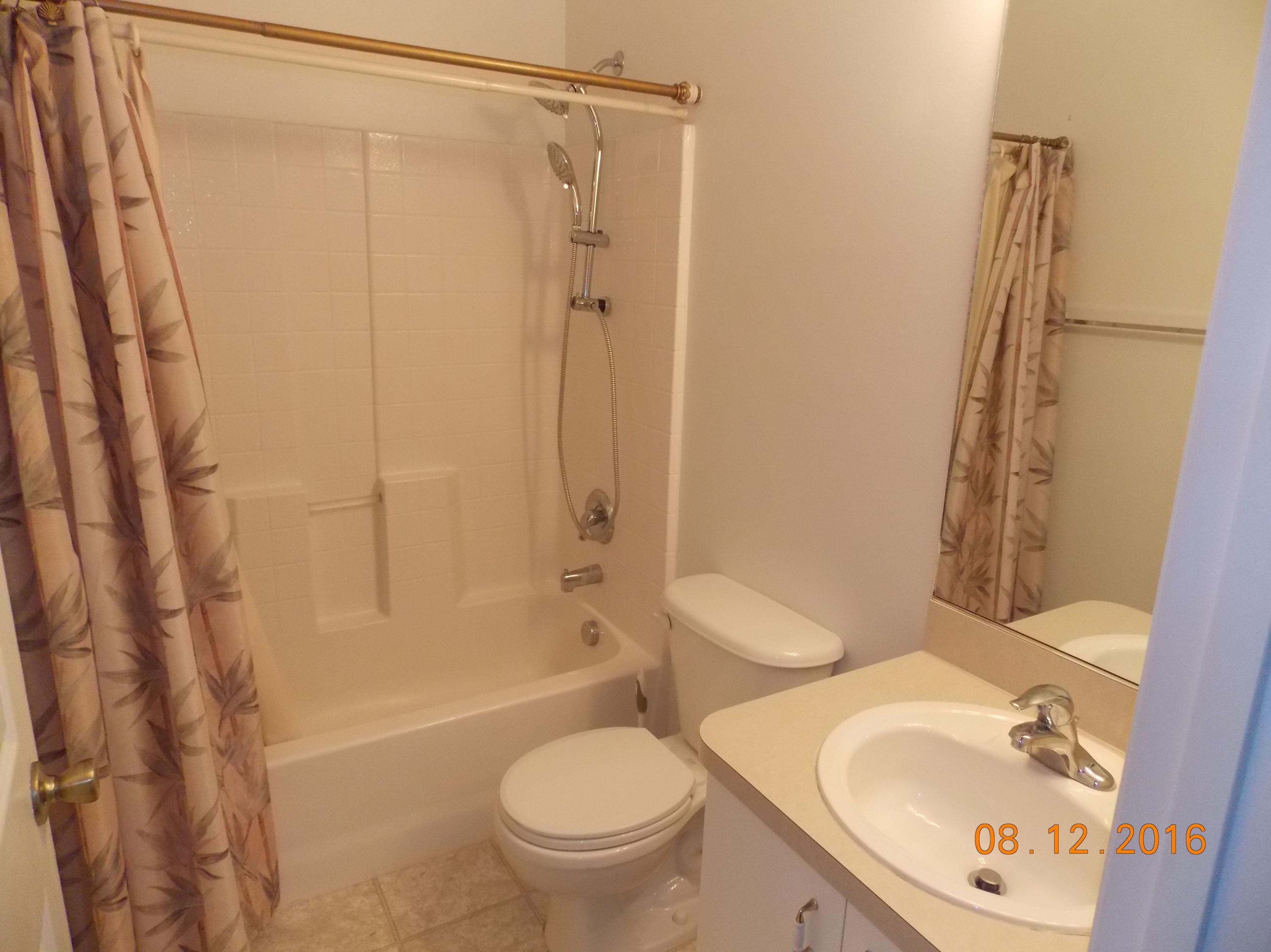 2086 Southwest Certosa Road Port St. Lucie, FL 34953 - Photo 21 of 32 Guest Bath