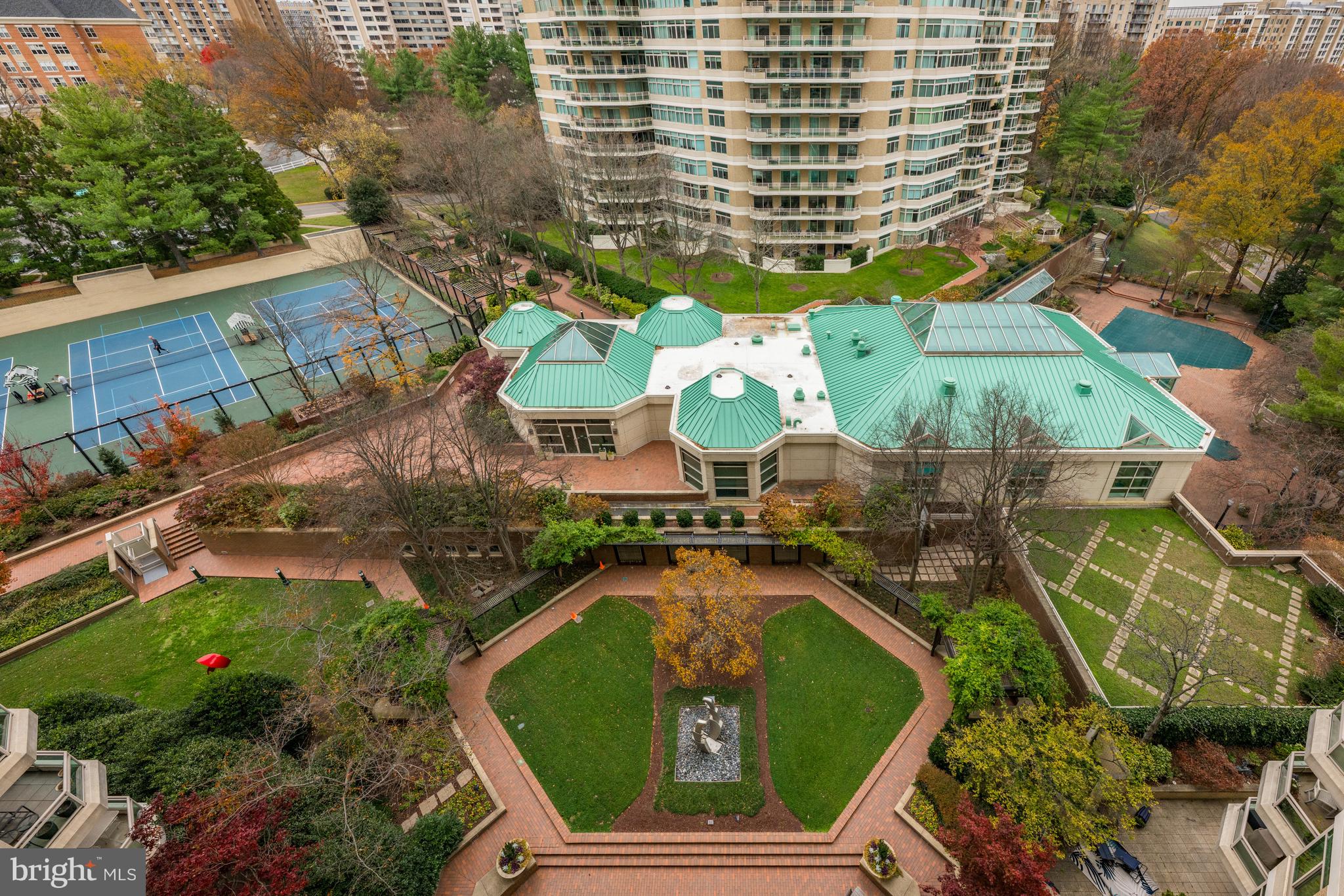 5630 Wisconsin Avenue, Unit 903 Chevy Chase, MD 20815 - Photo 33 of 50 an aerial view of a house