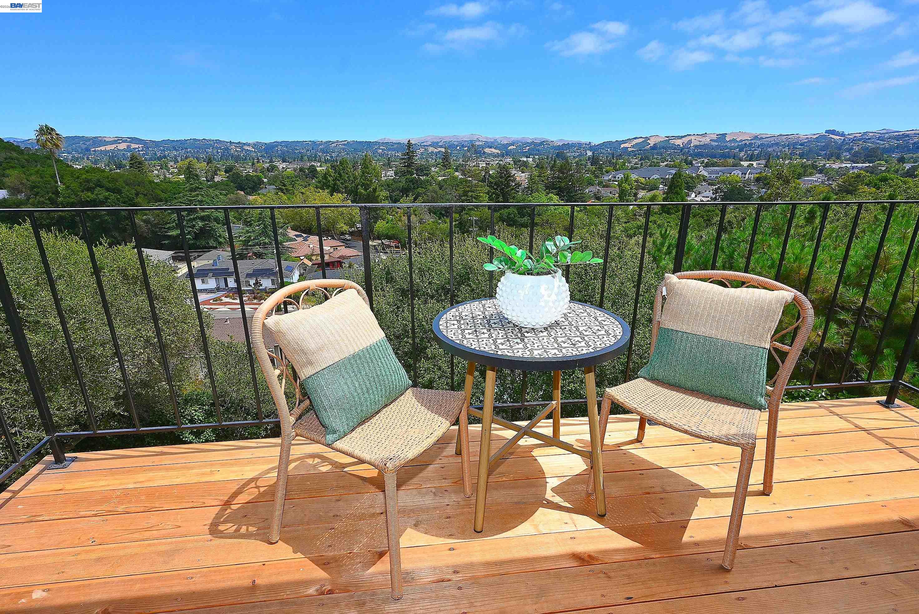 21714 ShadySpring Road Castro Valley, CA 94546 - Photo 12 of 53