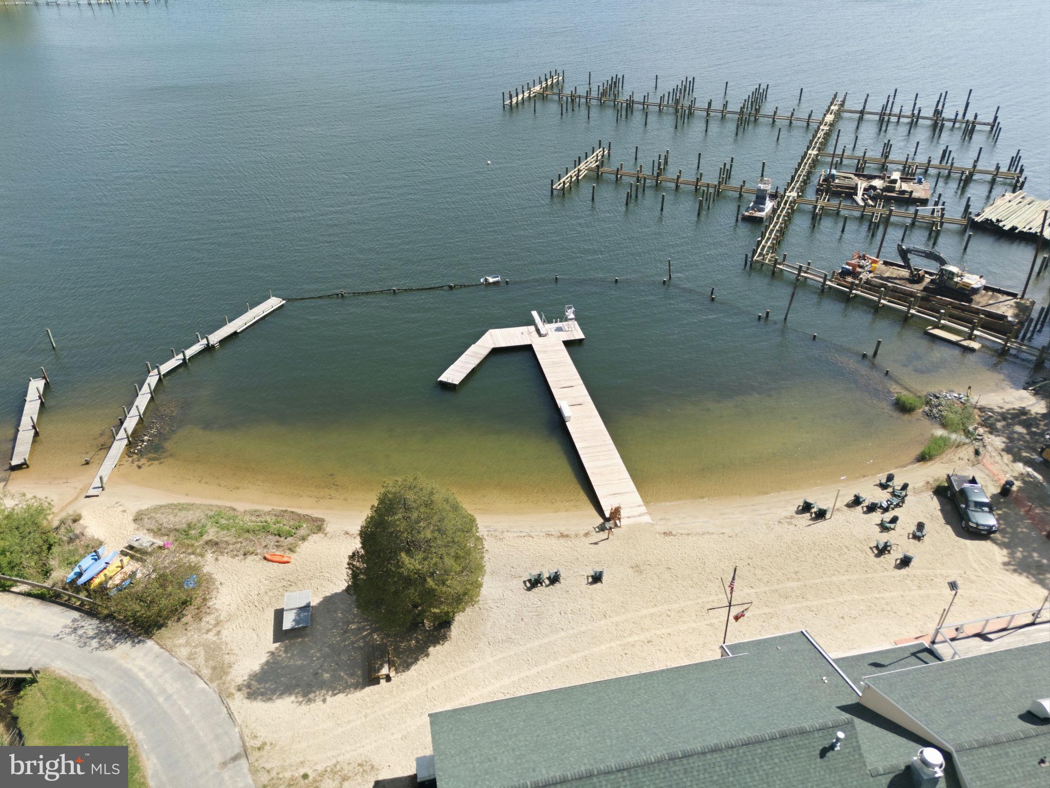 362 Severn Road Annapolis, MD 21401 - Photo 8 of 42 Serene waterfront with sandy beach.