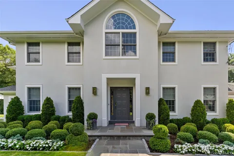 $3,495,000 | 1 Grand Park Avenue, Scarsdale, NY 10583