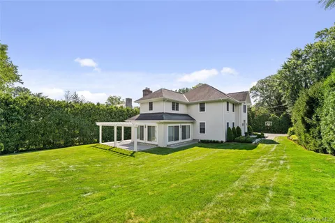 $3,495,000 | 1 Grand Park Avenue, Scarsdale, NY 10583