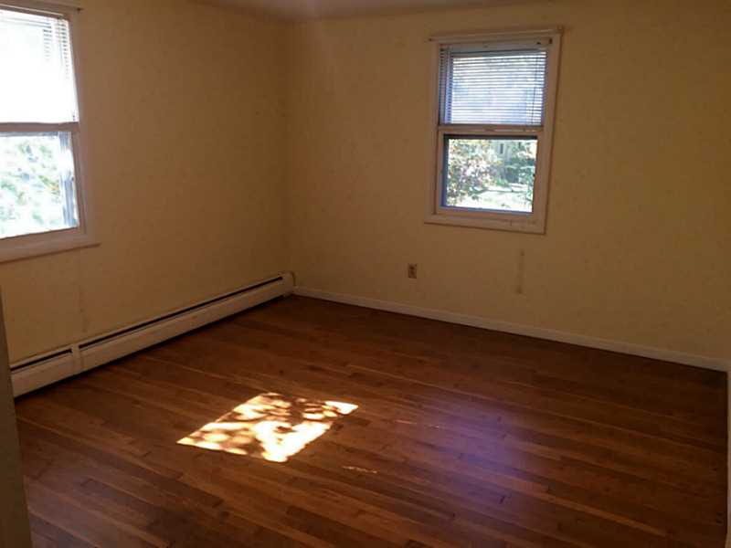 105 Dendron Road South Kingstown, RI 02879 - Photo 10 of 13 Bedroom.