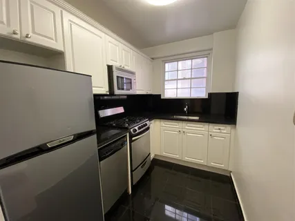 $5,500 | 160 East 88th Street, Unit 8K | Upper East Side