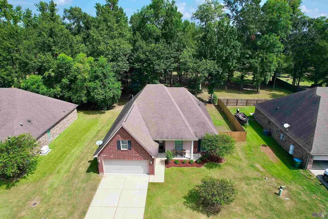 $319,900 | 3200 Orleans Quarters Drive, Brusly, LA 70719