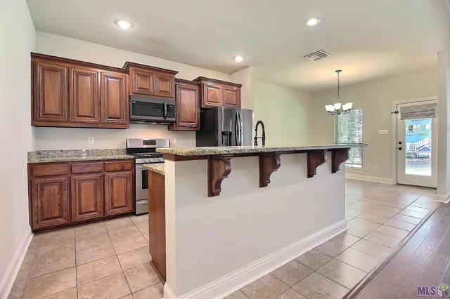 $319,900 | 3200 Orleans Quarters Drive, Brusly, LA 70719