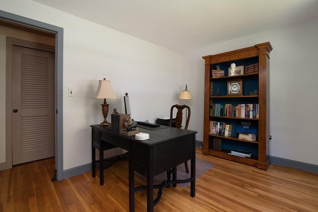 6 Cliff Road Chelmsford, MA 01824 - Photo 13 of 25
