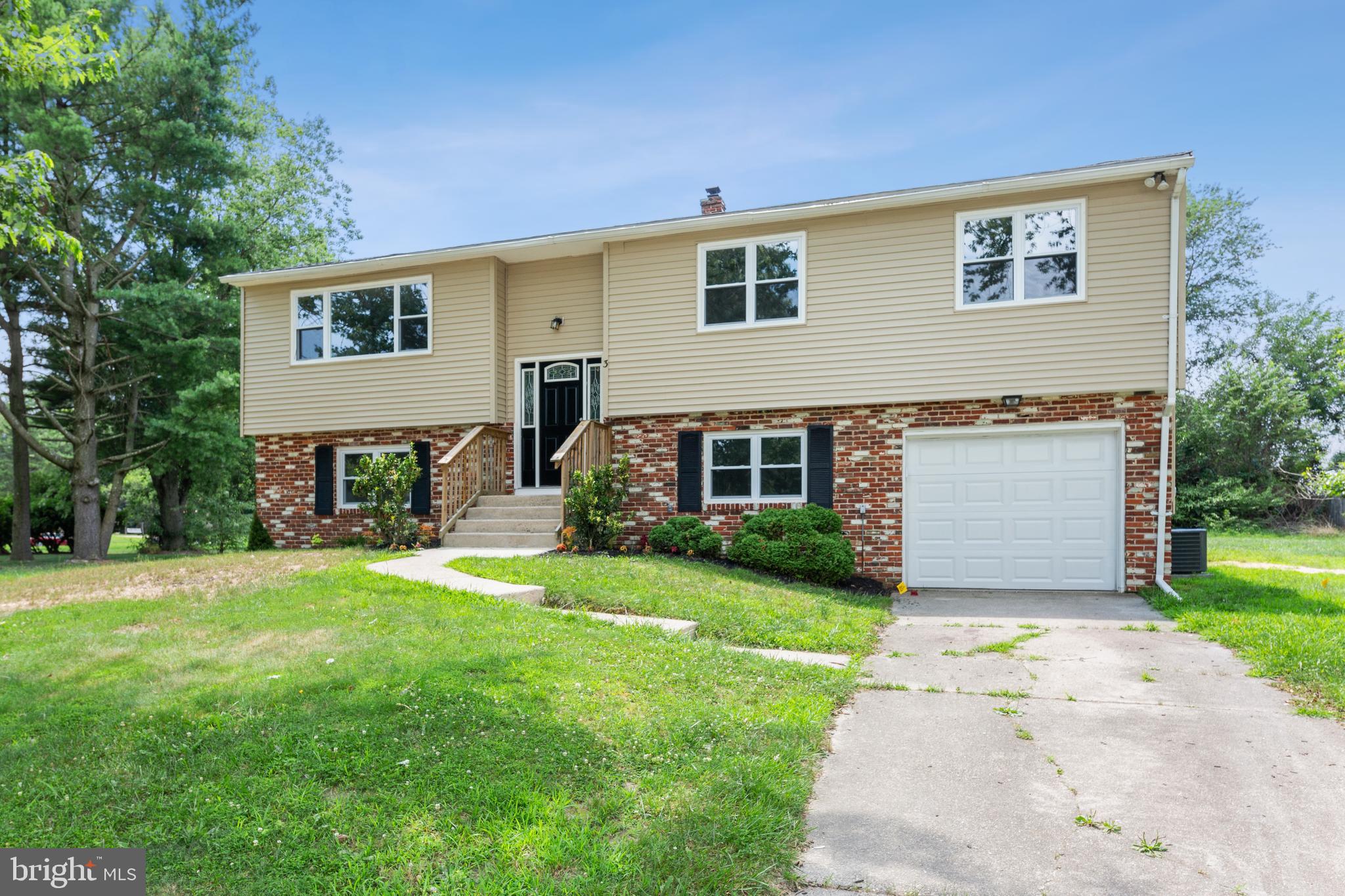 3 Briarhill Road Berlin, NJ 08009 - Photo 1 of 25 Gallery Image 1