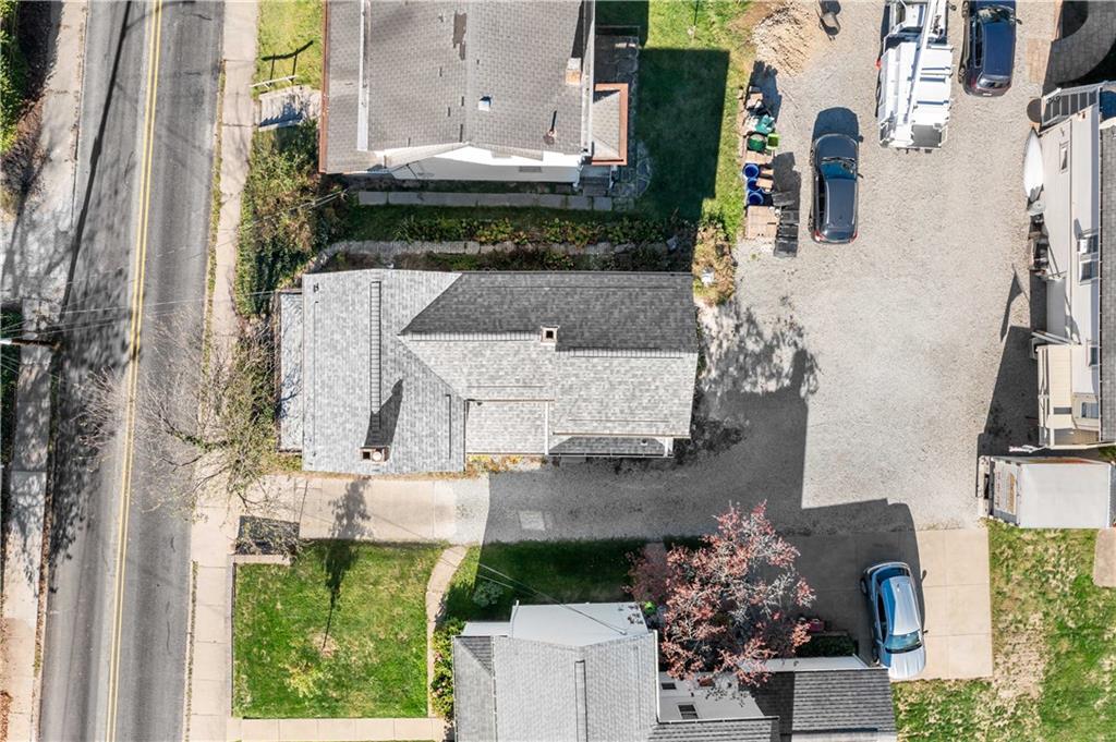 617 Maple Street Coraopolis, PA 15108 - Photo 38 of 38 an aerial view of residential houses with outdoor space