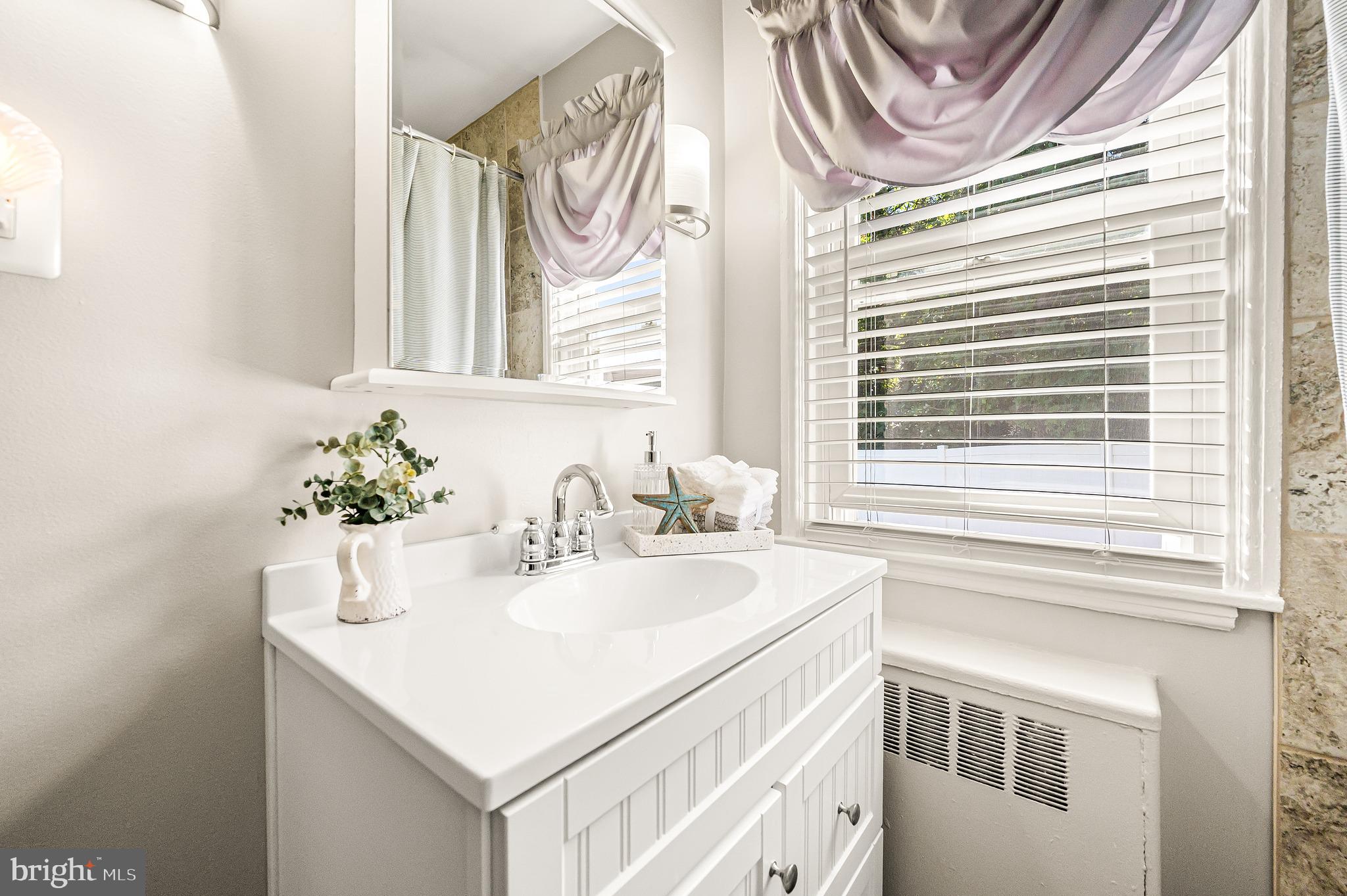 756 East Providence Road Aldan, PA 19018 - Photo 15 of 27 1st floor full bath