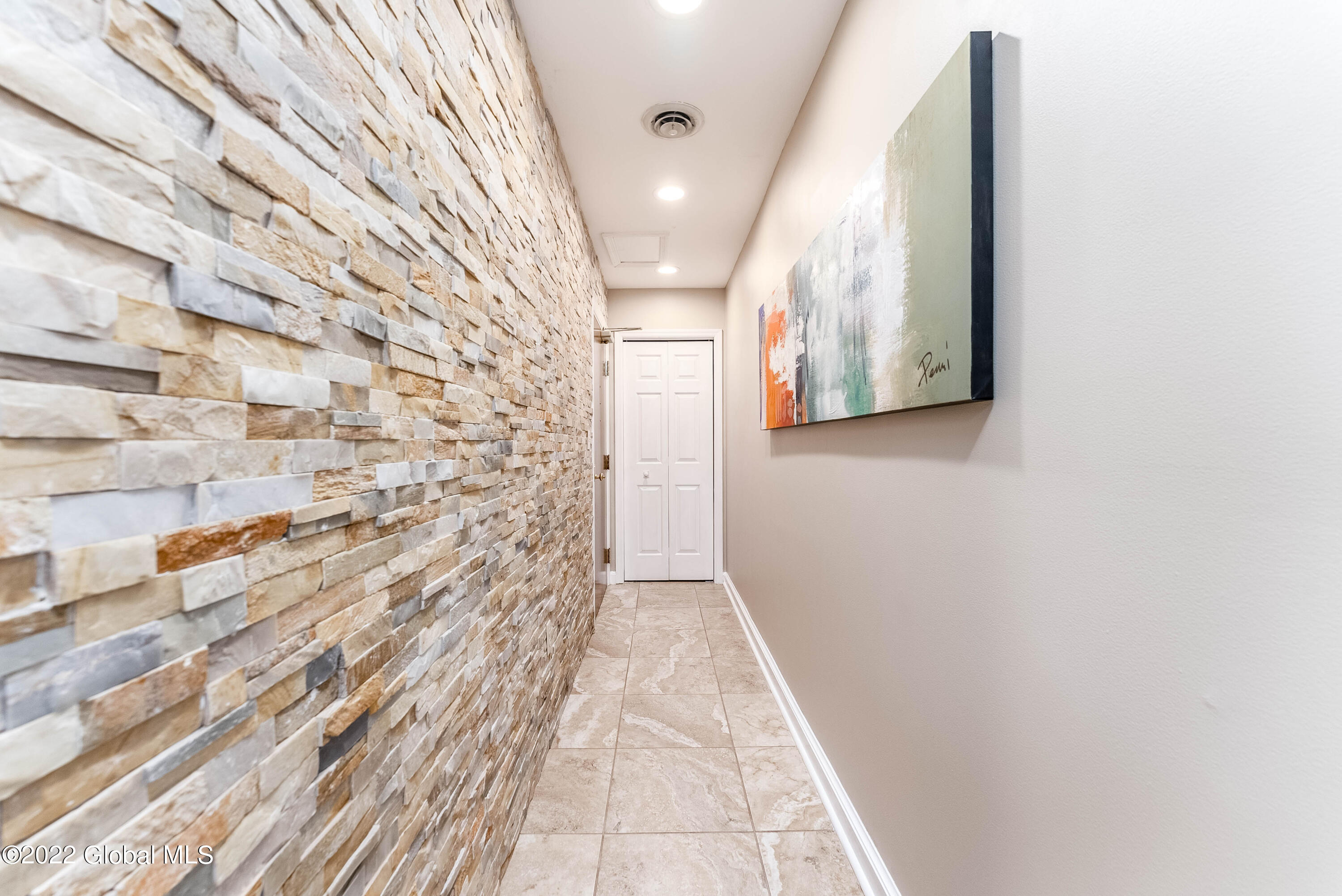 137 Front Street, Unit 106 Schenectady, NY 12305 - Photo 2 of 29 DSC01696-Edit