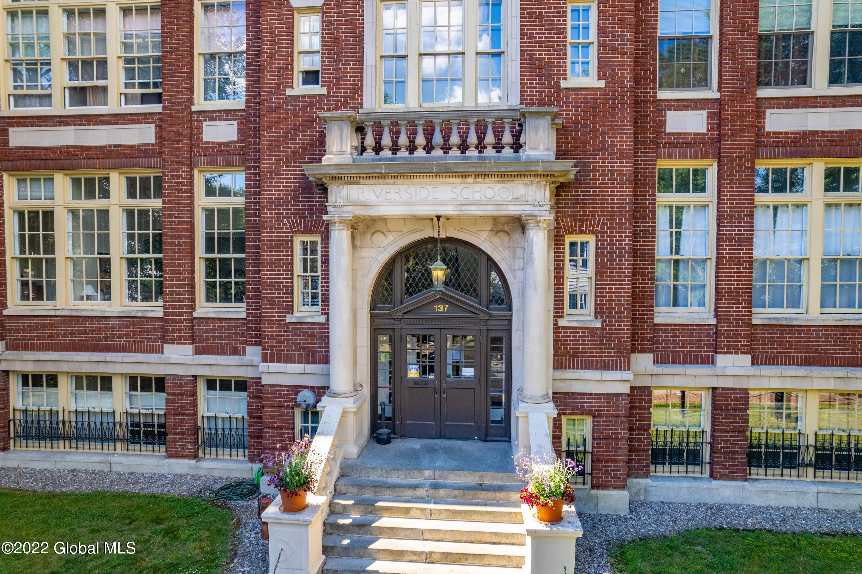 137 Front Street, Unit 106 Schenectady, NY 12305 - Photo 22 of 29 DJI_0347-HDR