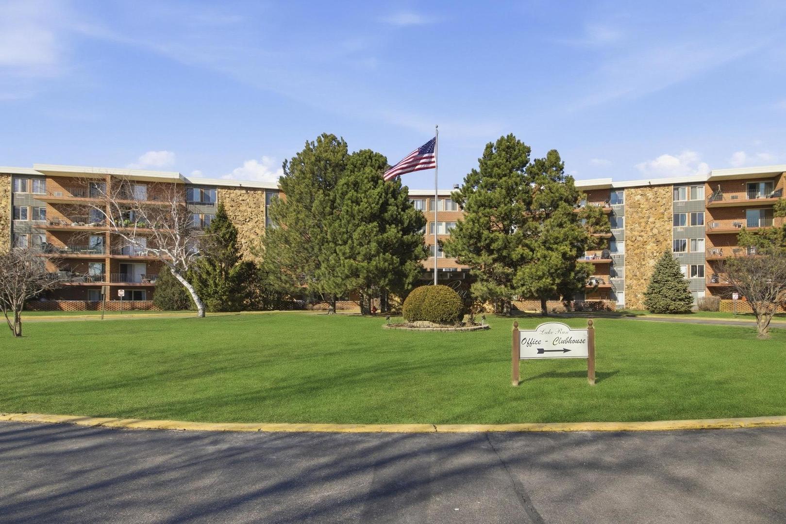 16 East Old Willow Road, Unit 214S Prospect Heights, IL 60070 - Photo 2 of 15