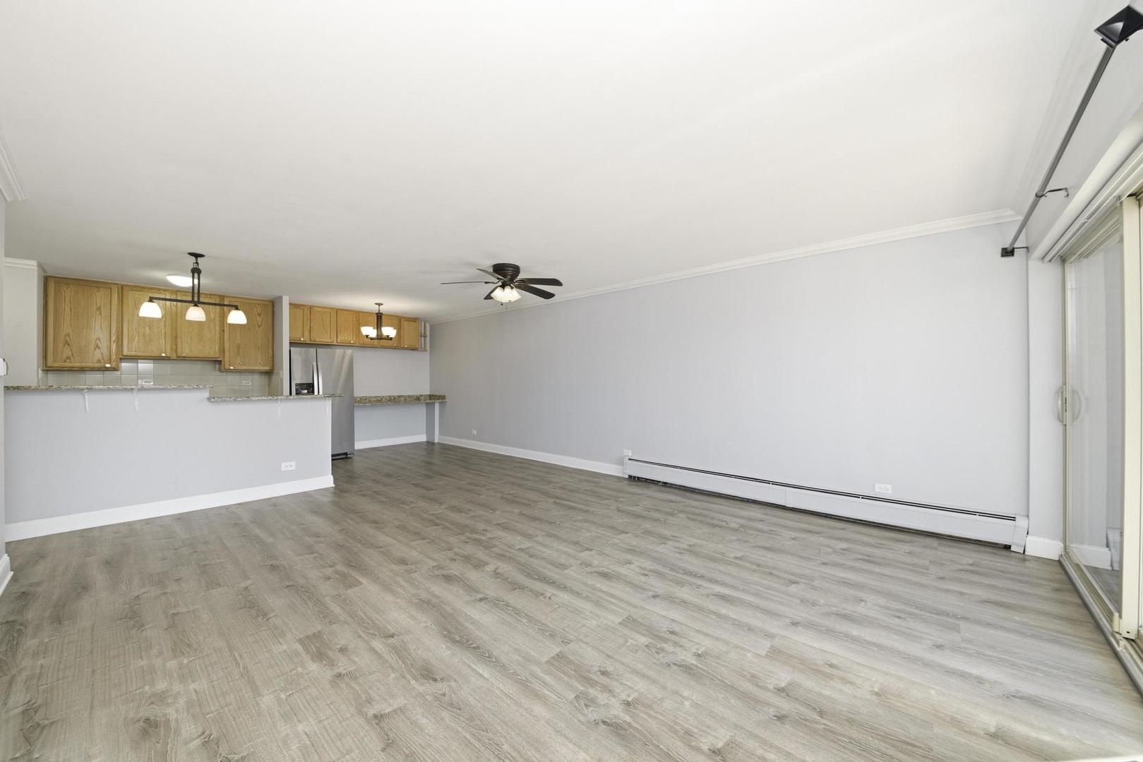 16 East Old Willow Road, Unit 214S Prospect Heights, IL 60070 - Photo 9 of 15