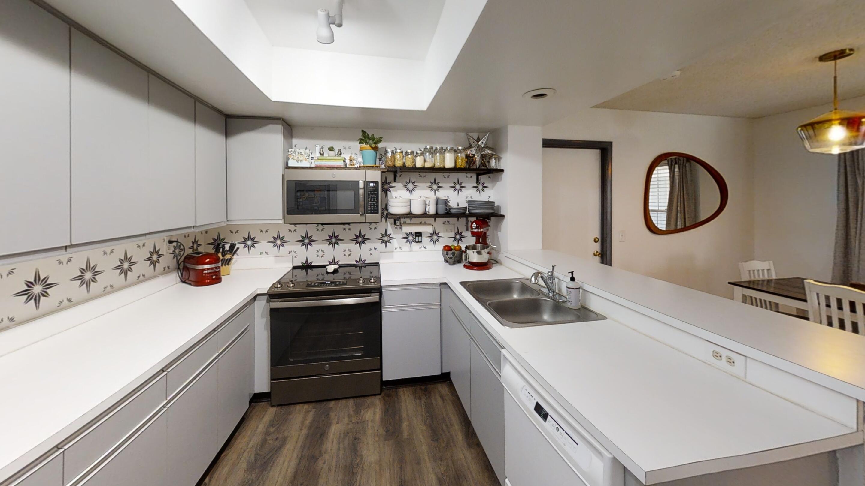 5292 Buckhead Circle, Unit 1030 Boca Raton, FL 33431 - Photo 7 of 26 Kitchen