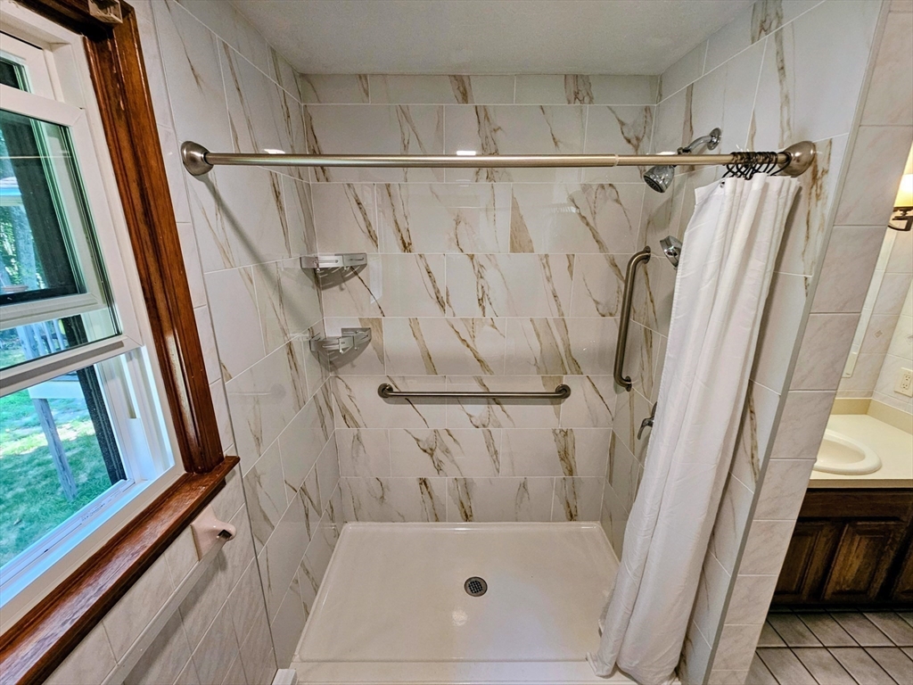 4 Sycamore Drive Rutland, MA 01543 - Photo 17 of 27 Gallery Image 17