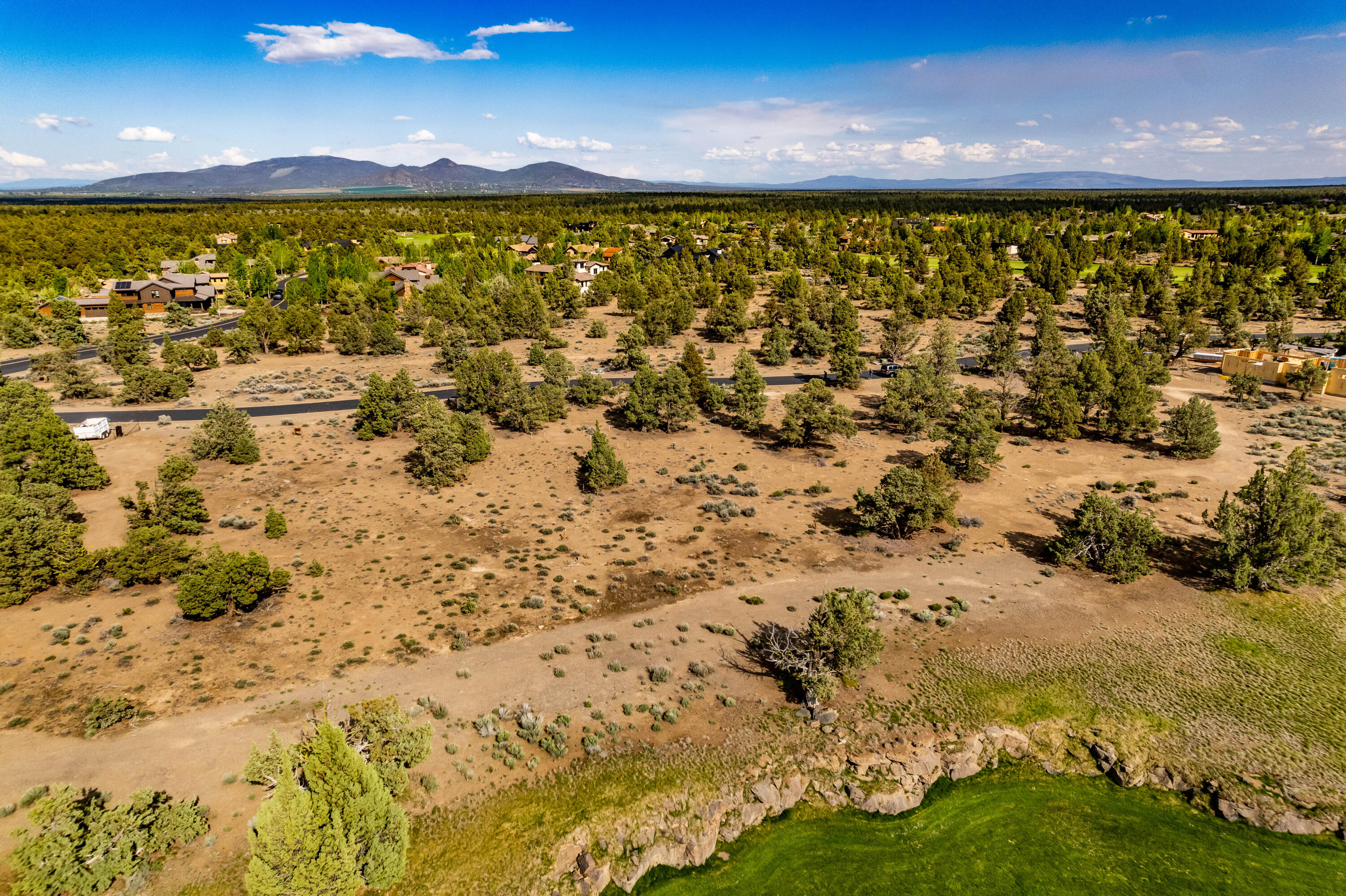 22933 Canyon View Loop, Unit LOT 186 Bend, OR 97701 - Photo 15 of 28 15.Pronghorn Lot 186-21