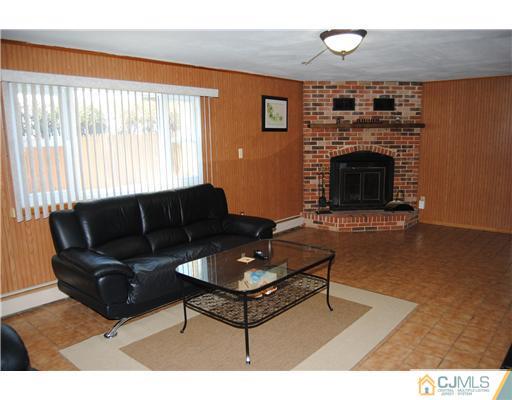 1482 Seneca Road North Brunswick, NJ 08902 - Photo 5 of 16 Gallery Image 5