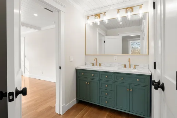 $1,199,000 | 155 Quincy Avenue, Marshfield, MA 02050