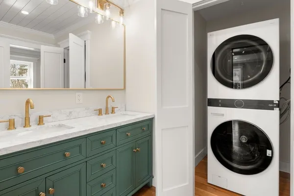 $1,199,000 | 155 Quincy Avenue, Marshfield, MA 02050