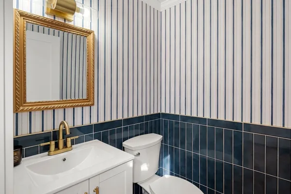 $1,199,000 | 155 Quincy Avenue, Marshfield, MA 02050