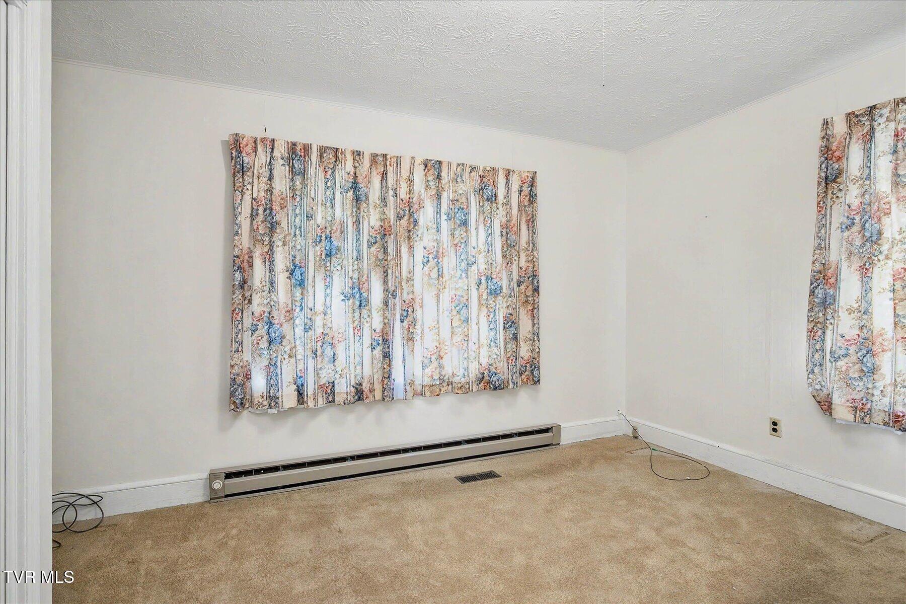 5765 Orebank Road Kingsport, TN 37664 - Photo 16 of 34 21-5765 Orebank Rd -21