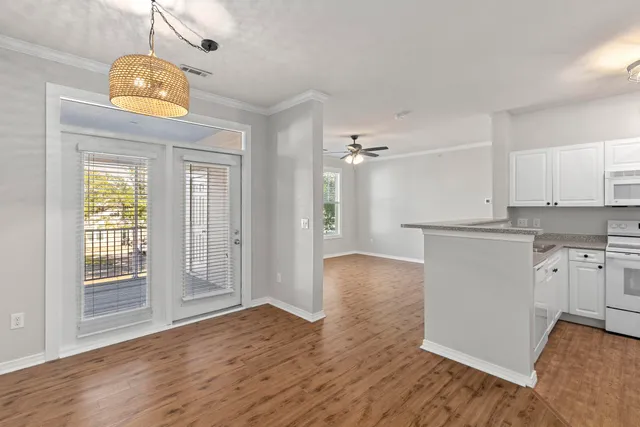 $328,500 | 130 River Landing Drive, Unit 9202, Charleston, SC 29492