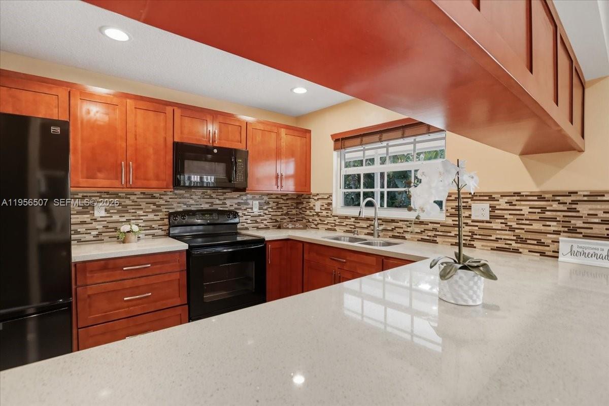 11230 Southwest 59th Place Cooper City, FL 33330 - Photo 14 of 44