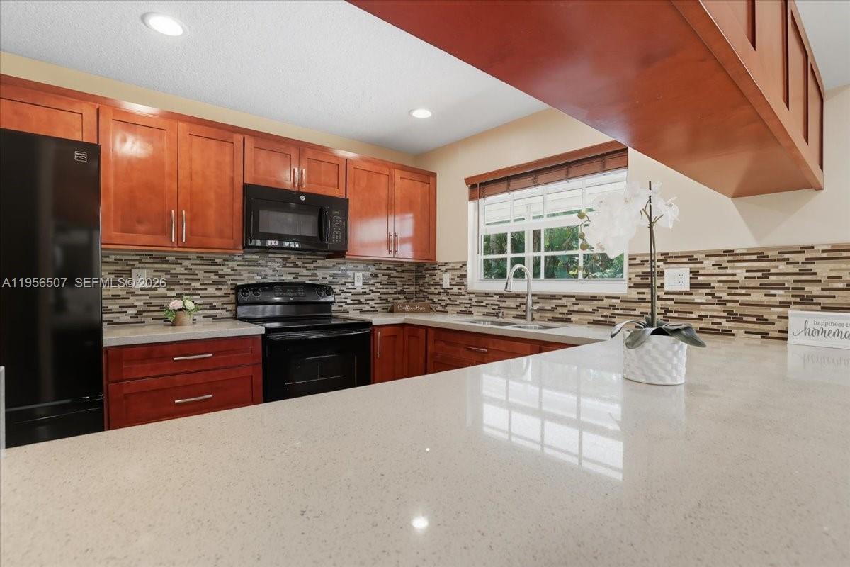 11230 Southwest 59th Place Cooper City, FL 33330 - Photo 15 of 44